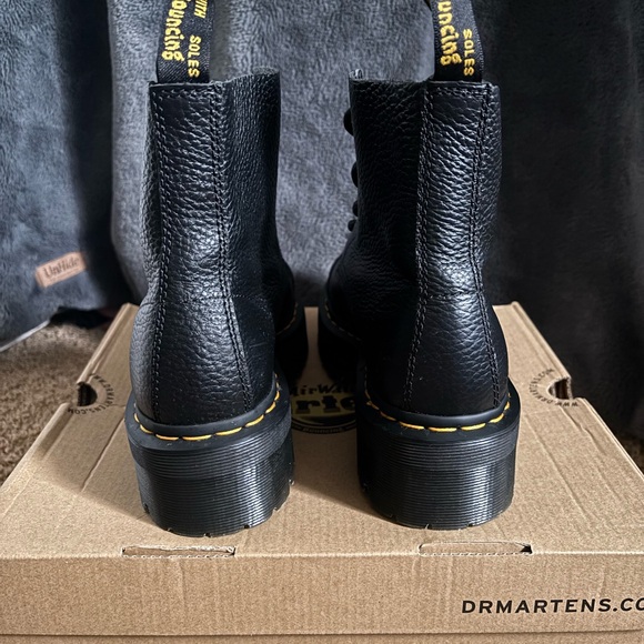 Dr. Martens Sinclair Boots - Picture 4 of 9